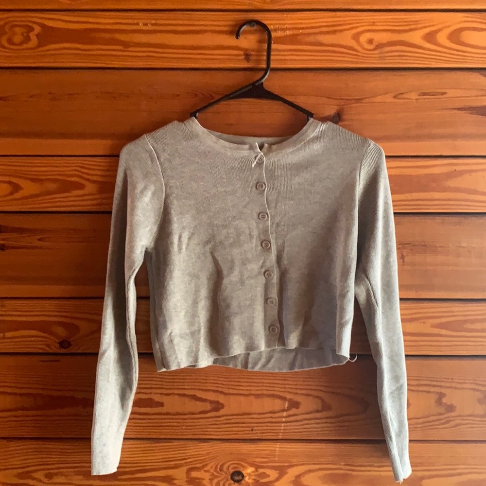 Grey cropped sweater